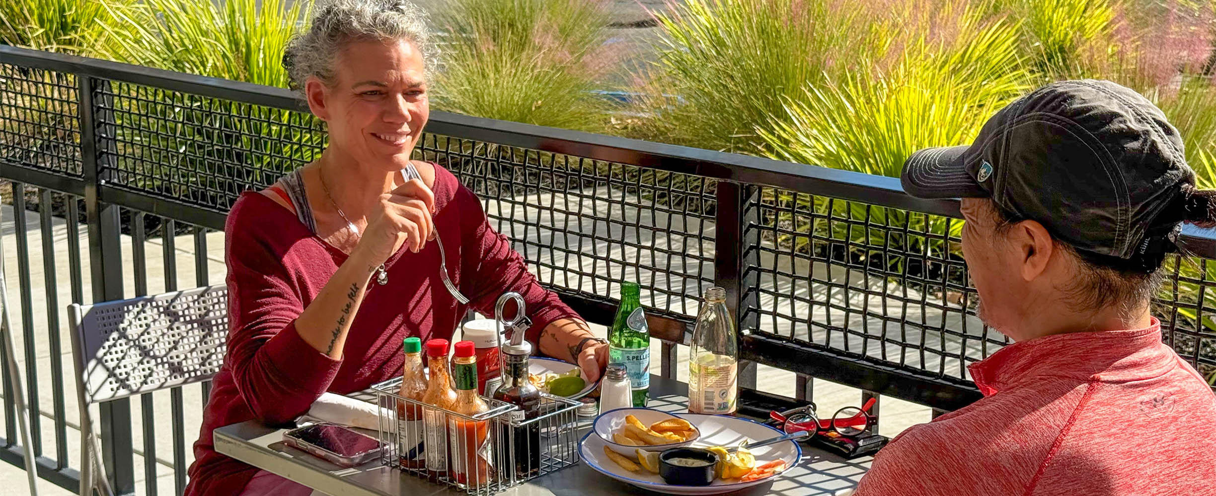 Many couples come and enjoy our seafood dishes, often with a good wine.